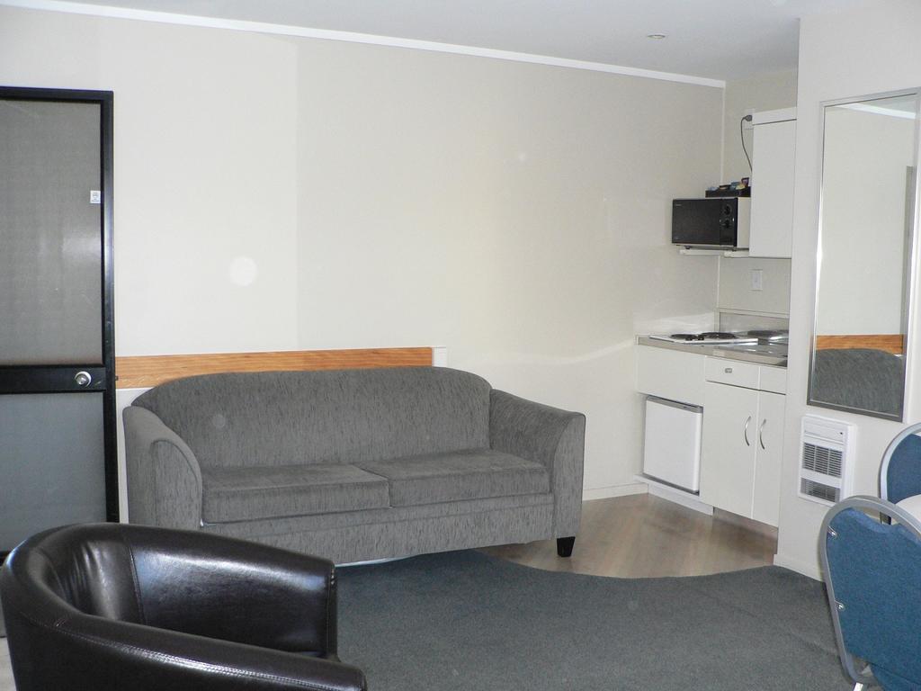 Asure Macy'S Motor Inn Tauranga Exterior photo